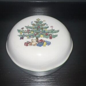 Nikko Japan Christmas Tree Round Lidded Trinket Candy Box Dish Holly